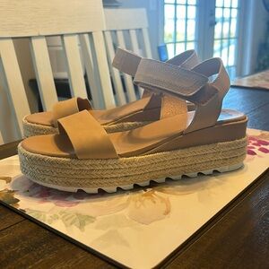 Sorrel platform sandals!